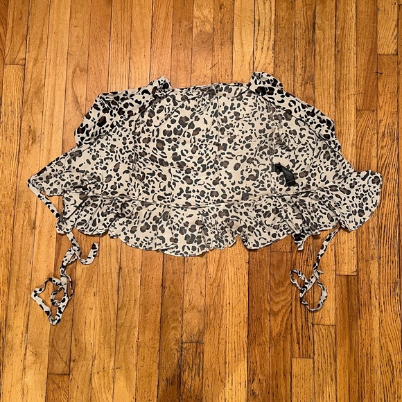 ASOS Leopard Print Wrap Around Blouse - Picture 4 of 5